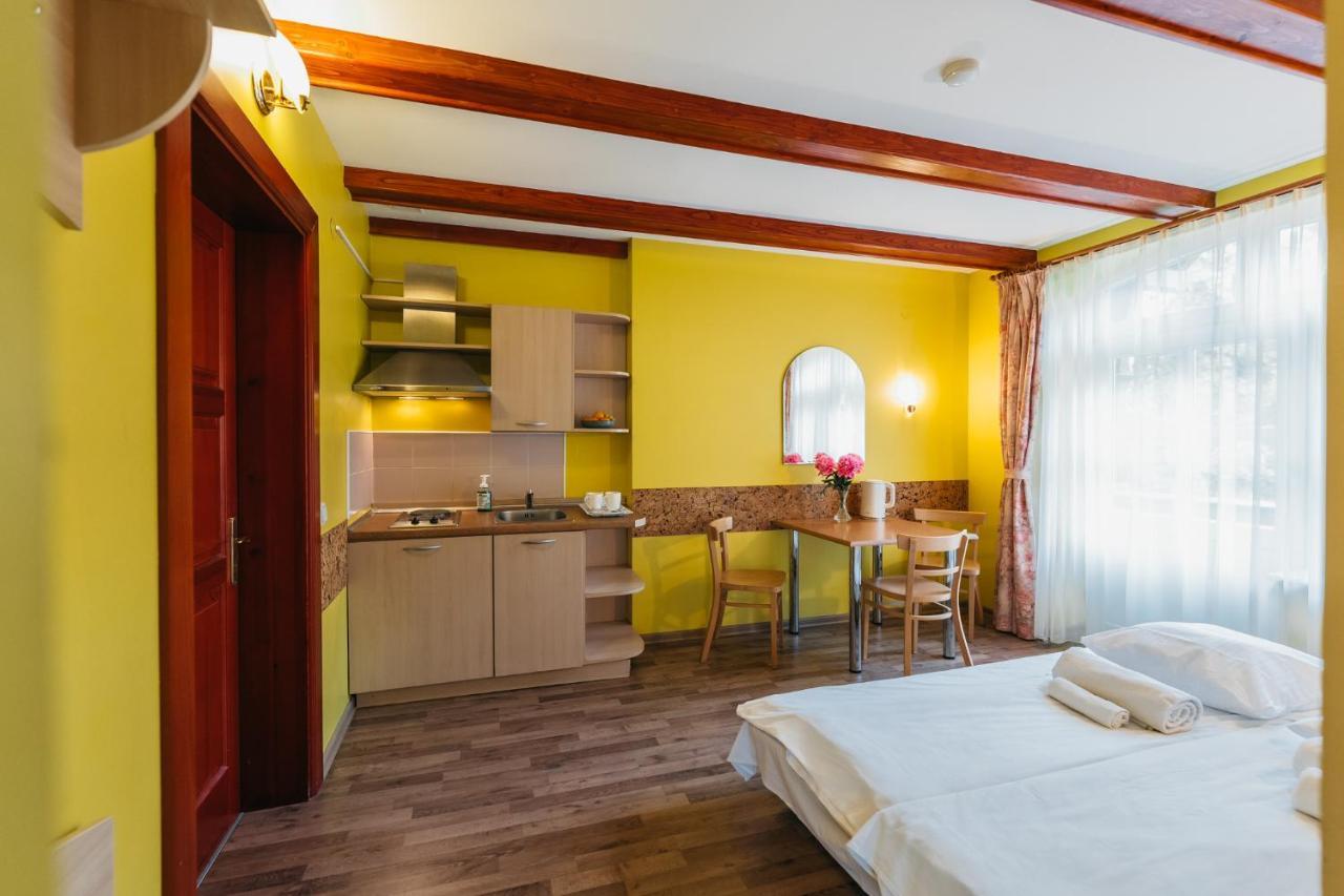 Villa Bachmann - Kursiu Kiemas Juodkrantė Zewnętrze zdjęcie